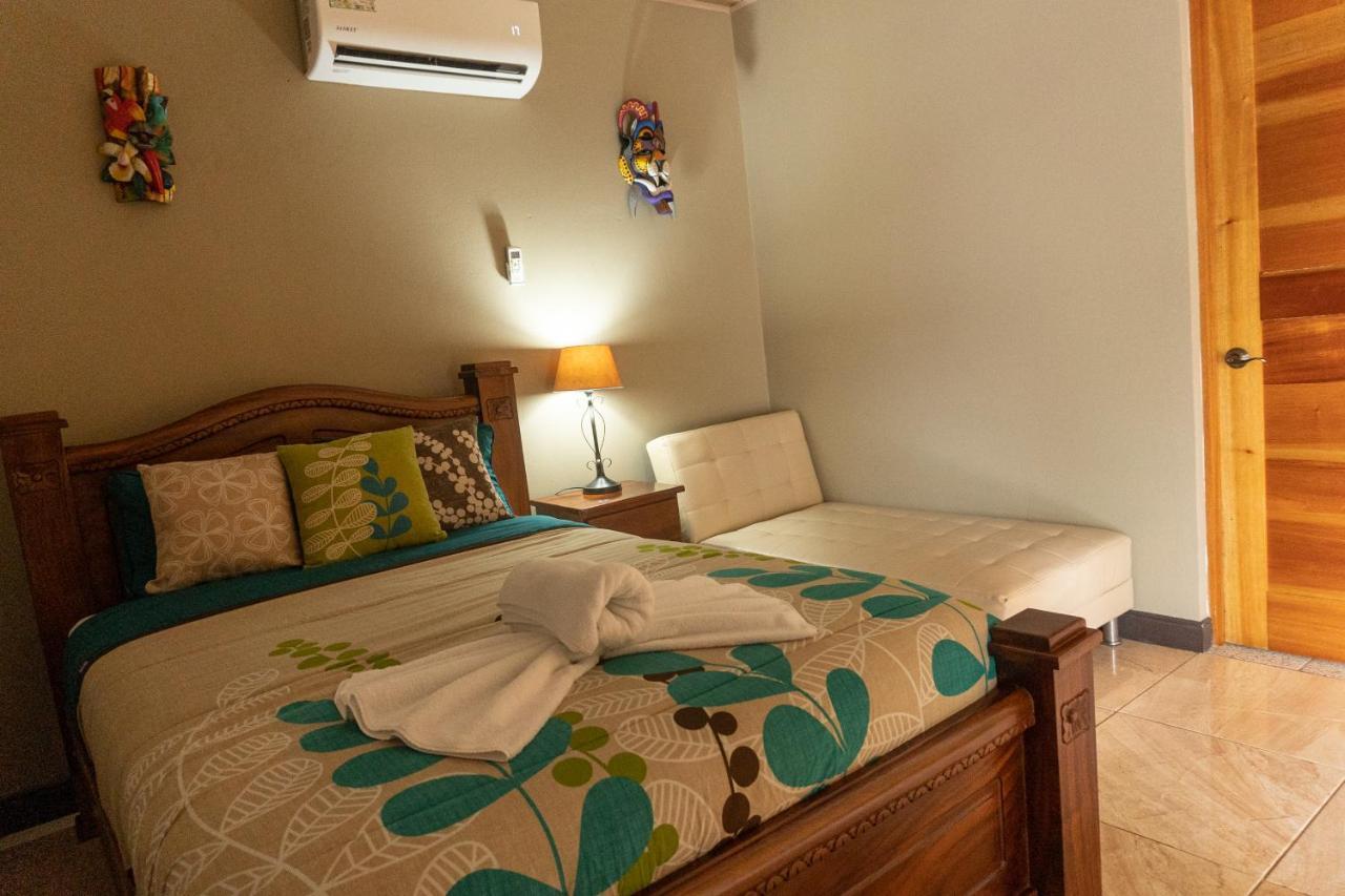 Hotel Margarita And Tour Operator Драке Экстерьер фото